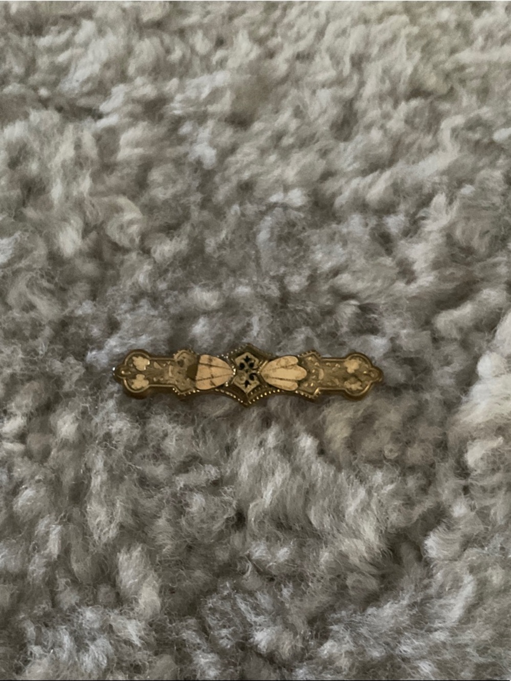 Antique Gold bar brooch pin with a fleur-de-lis style center late Victorian 🌹